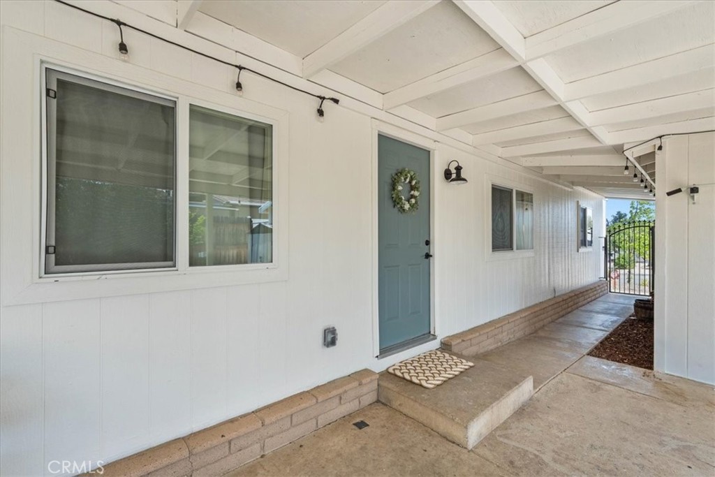 24835 Split Rail Road Wildomar, CA 92595 - Photo 7 of 36 Gated entry.