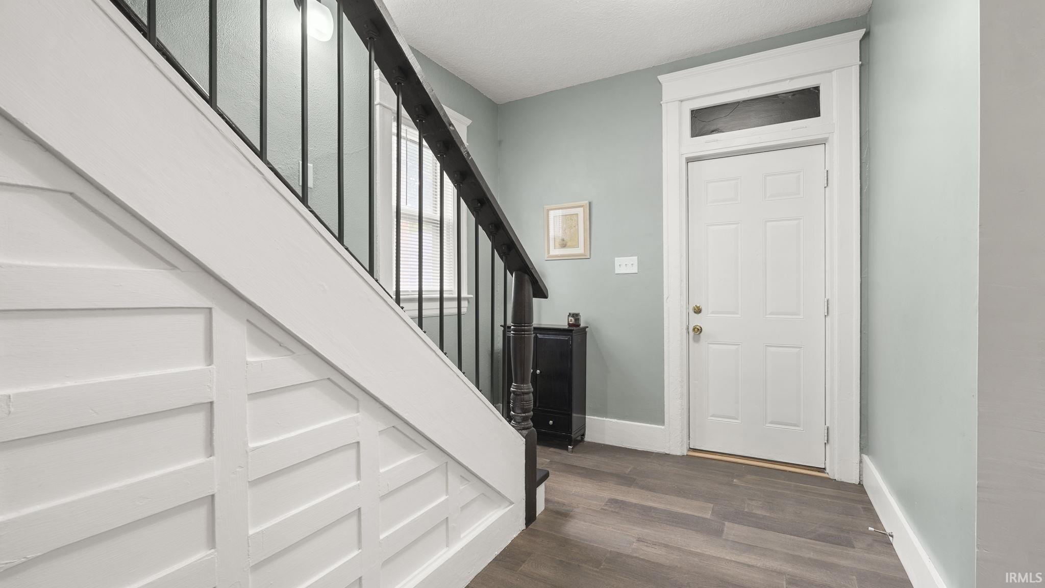 1018 Loree Street Fort Wayne, IN 46805 - Photo 12 of 33