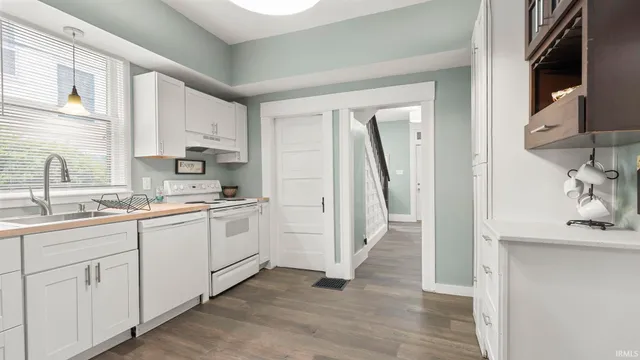 $183,900 | 1018 Loree Street, Fort Wayne, IN 46805