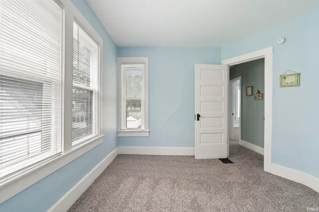 $183,900 | 1018 Loree Street, Fort Wayne, IN 46805