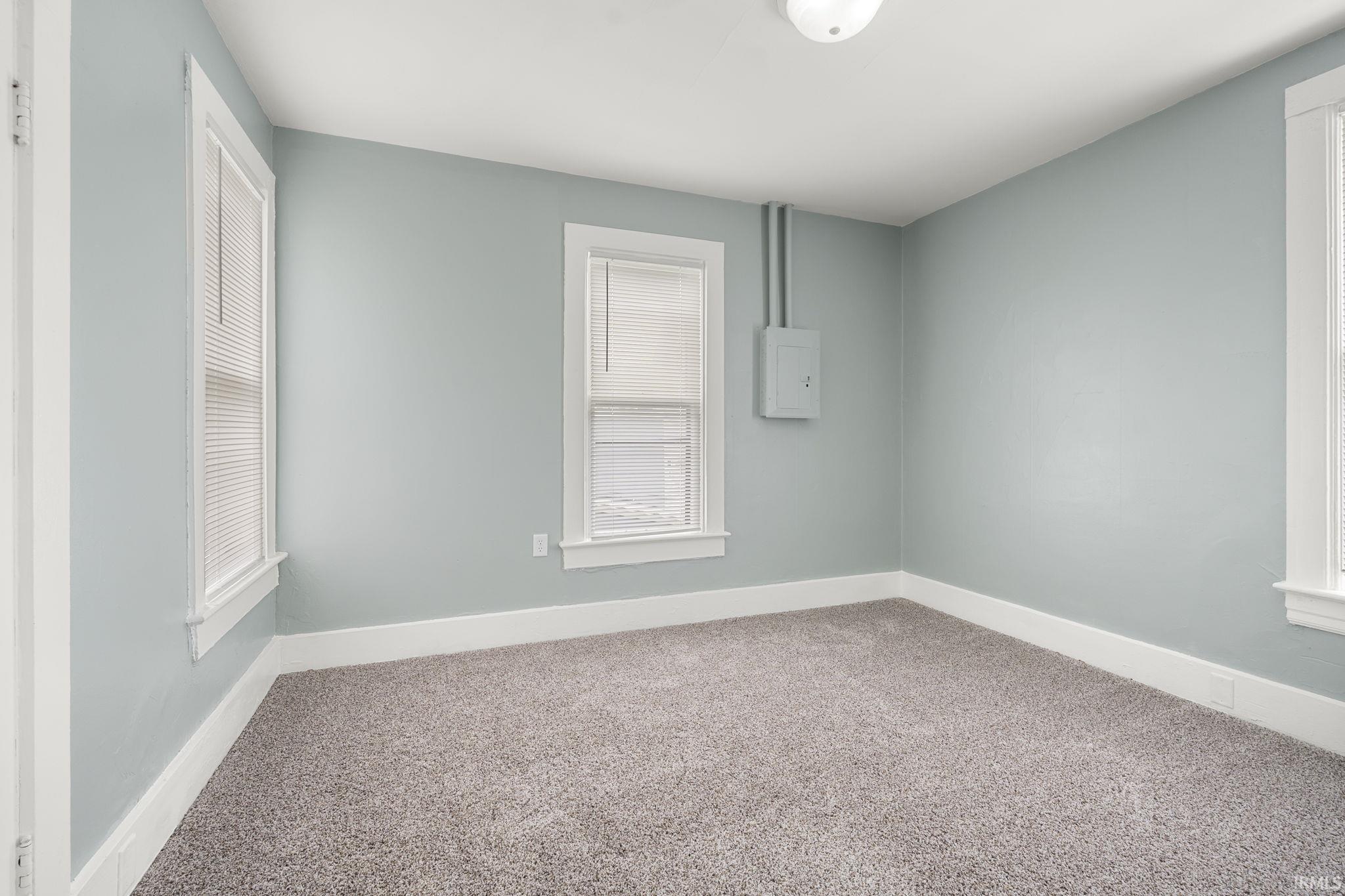 1018 Loree Street Fort Wayne, IN 46805 - Photo 28 of 33