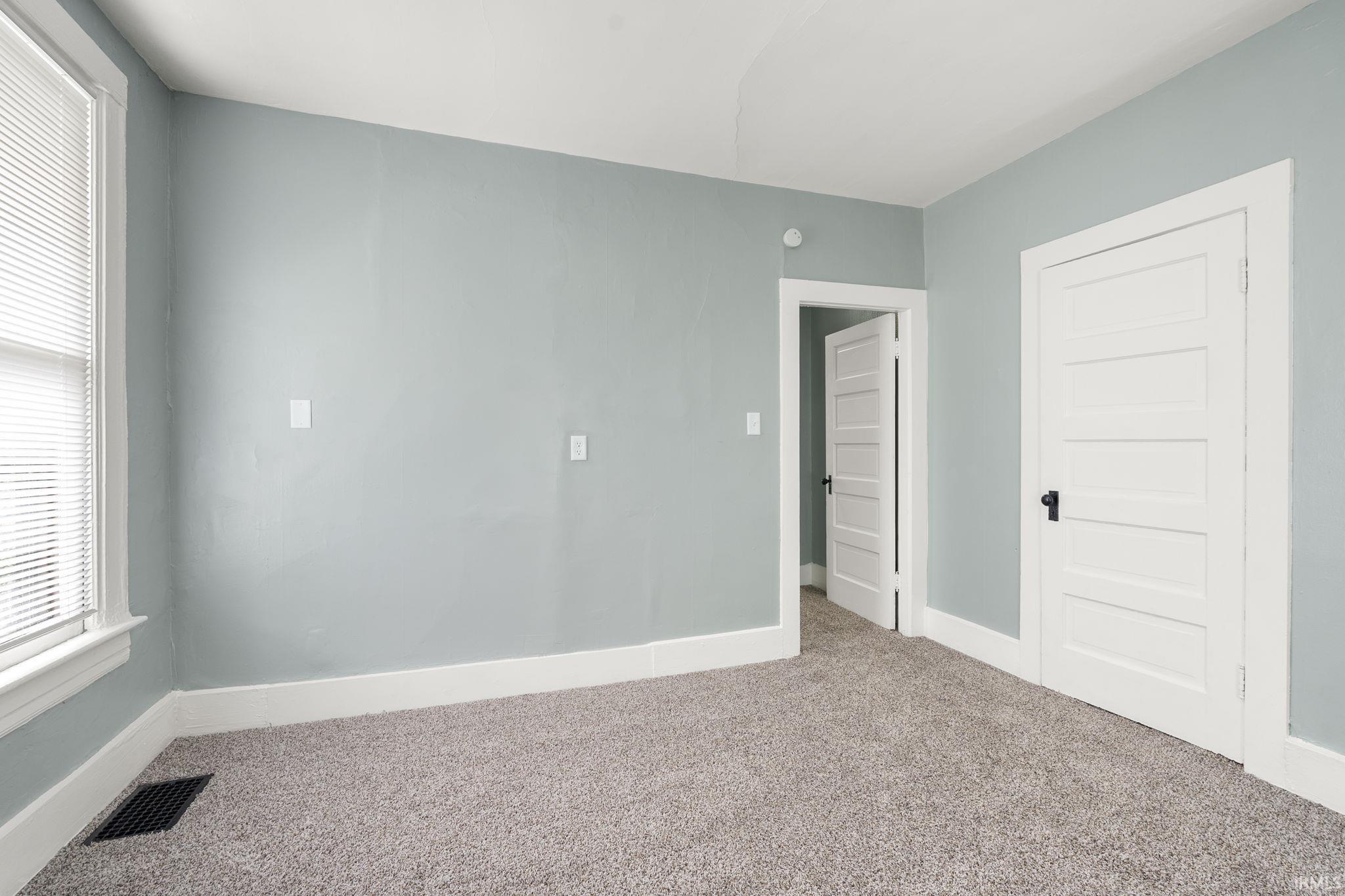 1018 Loree Street Fort Wayne, IN 46805 - Photo 29 of 33