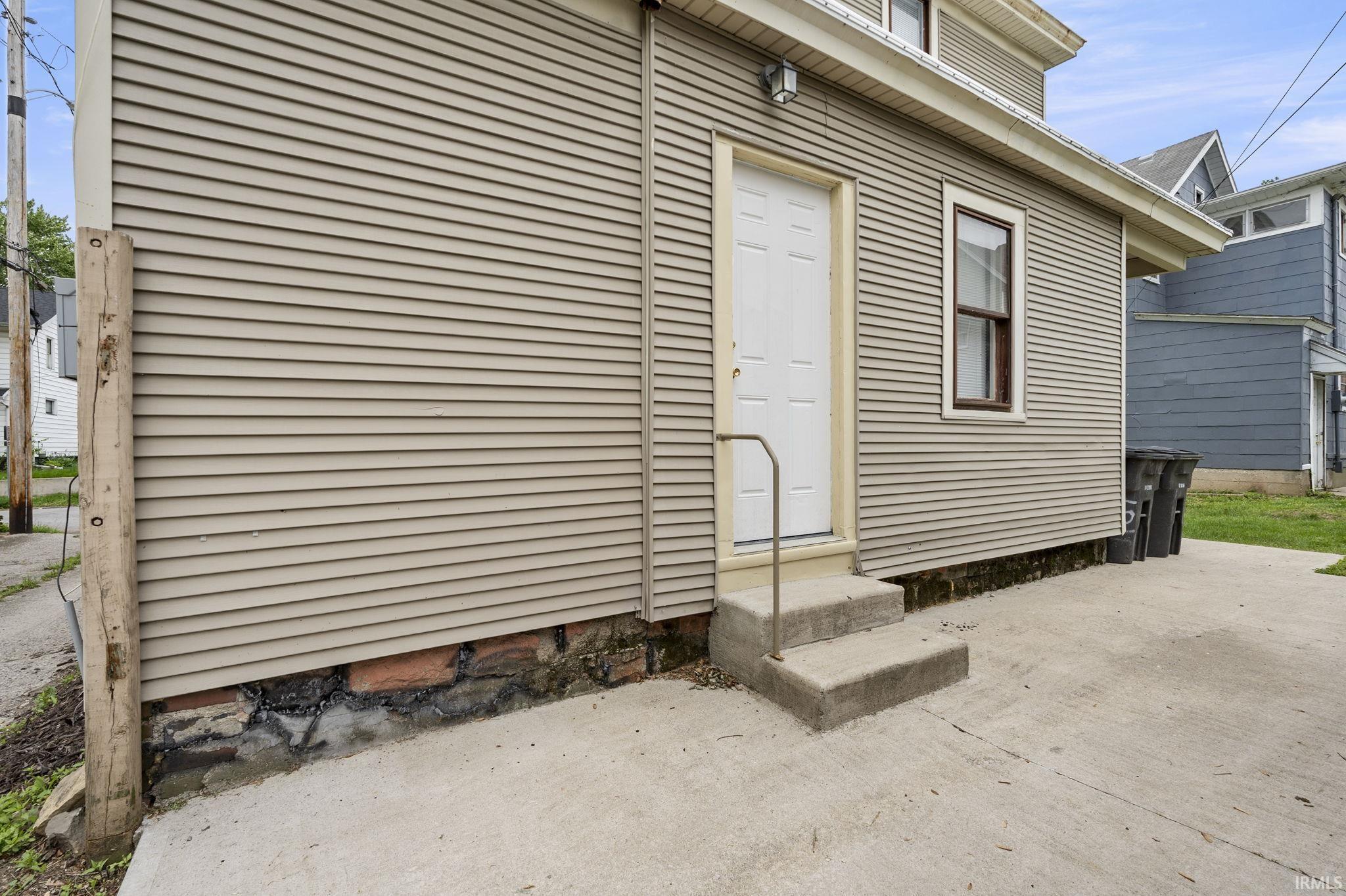 1018 Loree Street Fort Wayne, IN 46805 - Photo 32 of 33