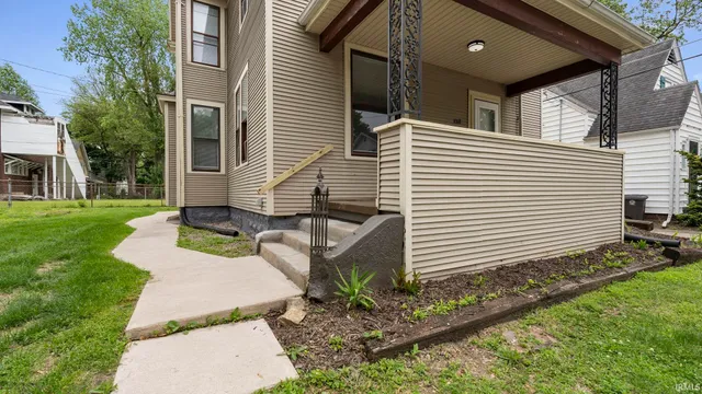 $183,900 | 1018 Loree Street, Fort Wayne, IN 46805