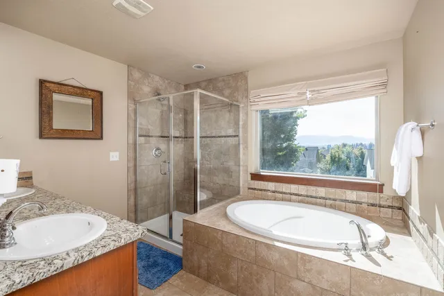 $799,950 | 17710 East Daystar Road, Greenacres, WA 99016