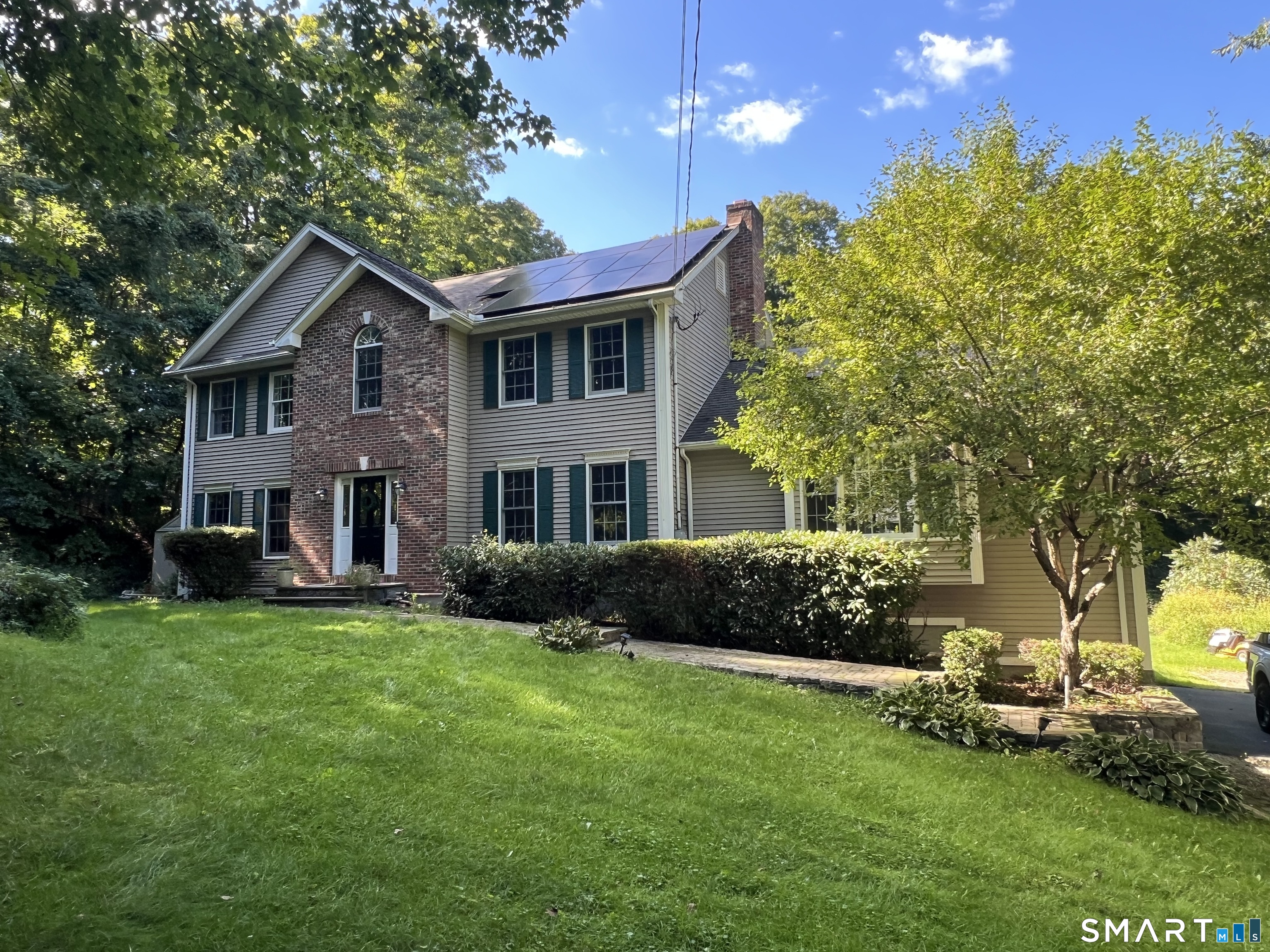 182 Green Hill Road Middlebury, CT 06762 - Photo 1 of 29 Gallery Image 1