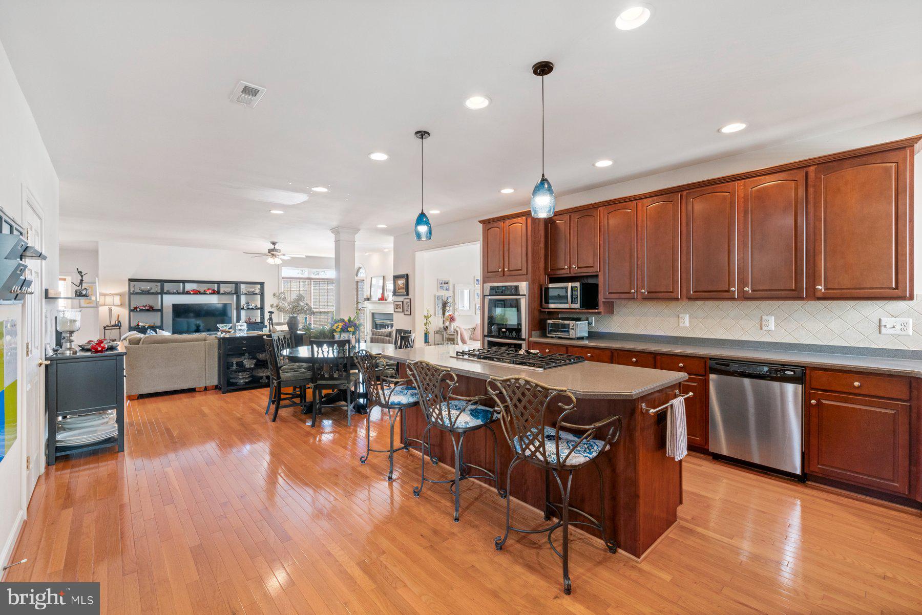 696 Reliance Drive Odenton, MD 21113 - Photo 16 of 82 Spacious Kitchen