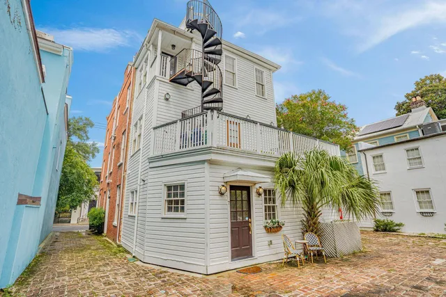 $3,000 | 35 Society Street, Unit C, Charleston, SC 29401