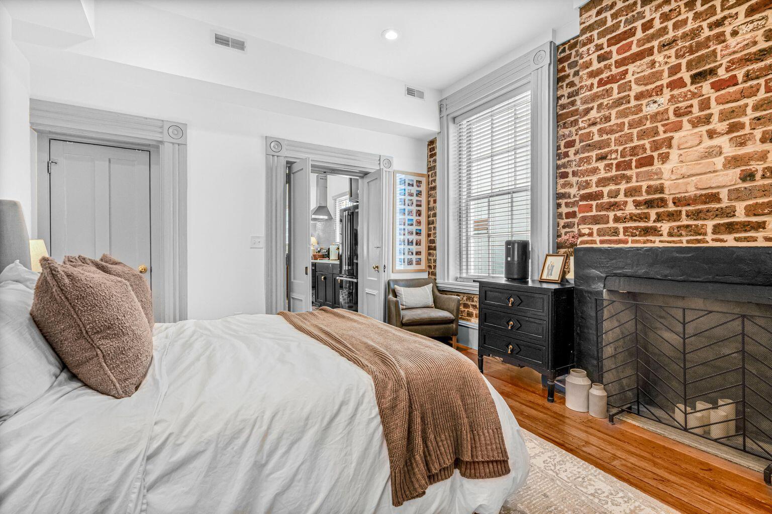 35 Society Street, Unit C Charleston, SC 29401 - Photo 6 of 7 35 society BR