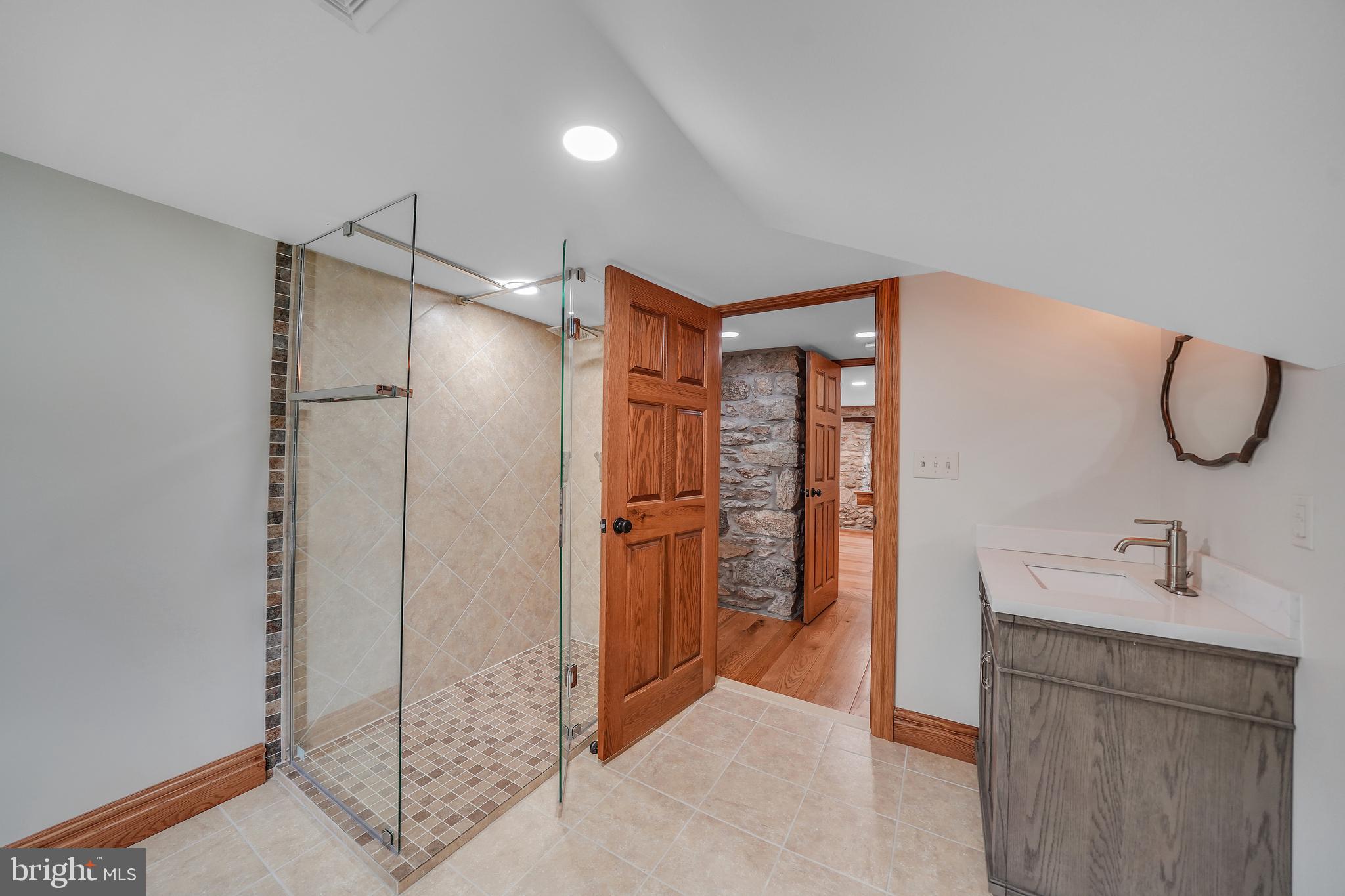 349 Corner Ketch Road Downingtown, PA 19335 - Photo 45 of 69 3rd floor full bath
