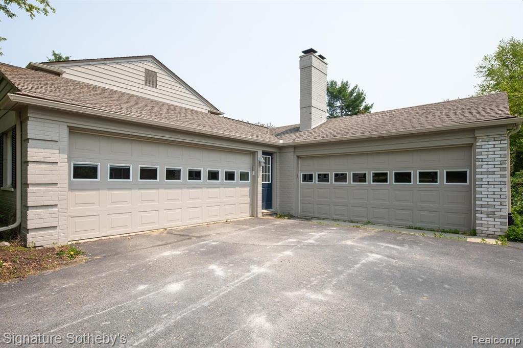 5139 Wing Lake Road Bloomfield Hills, MI 48302 - Photo 36 of 43