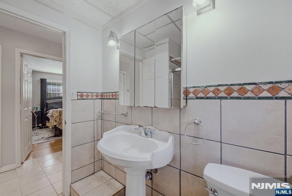 11 Raritan Avenue Paterson, NJ 07503 - Photo 25 of 42 Gallery Image 25