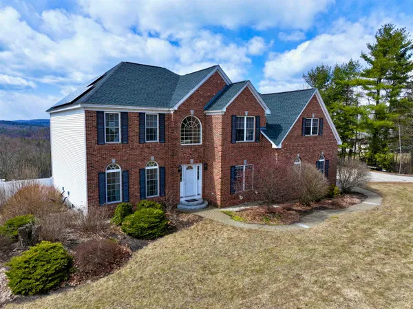 $999,999 | 115 Roosevelt Road, Weare, NH 03281