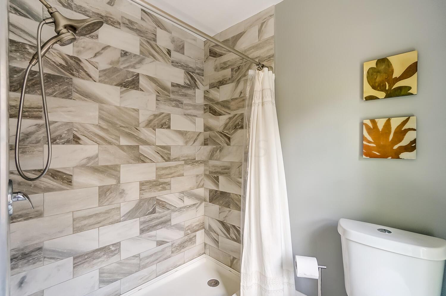 1885 Bryden Road Columbus, OH 43205 - Photo 24 of 45 Owner Suite