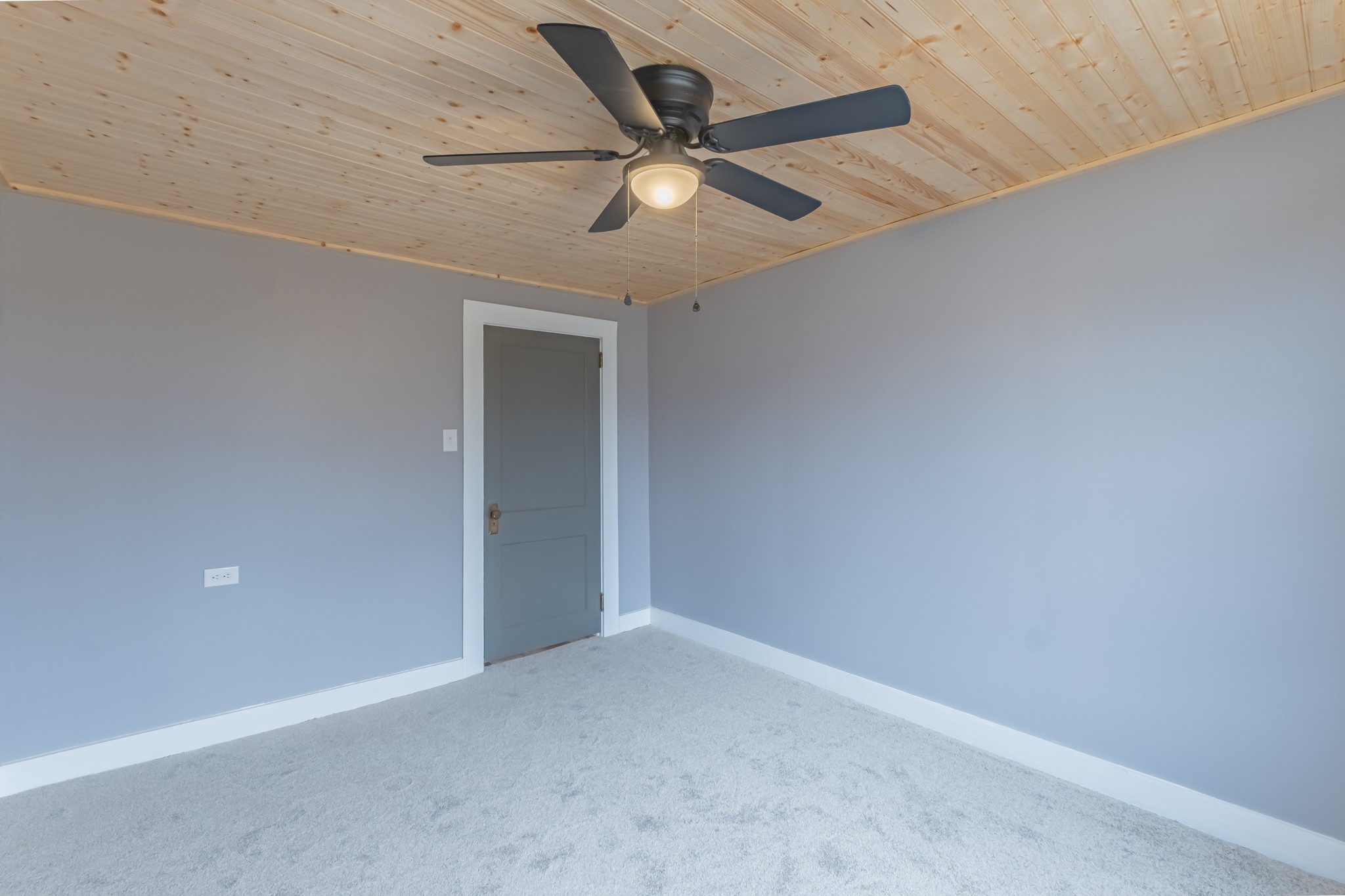 1322 Marble Hill Road Winchester, TN 37398 - Photo 14 of 32 an empty room