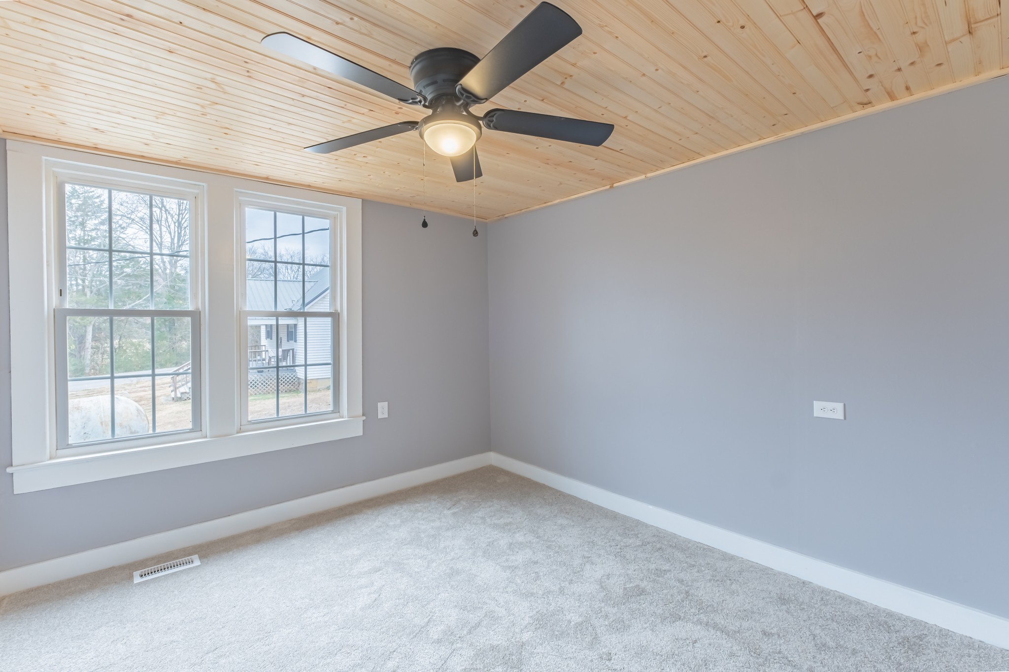 1322 Marble Hill Road Winchester, TN 37398 - Photo 15 of 32 an empty room with a window and a fan