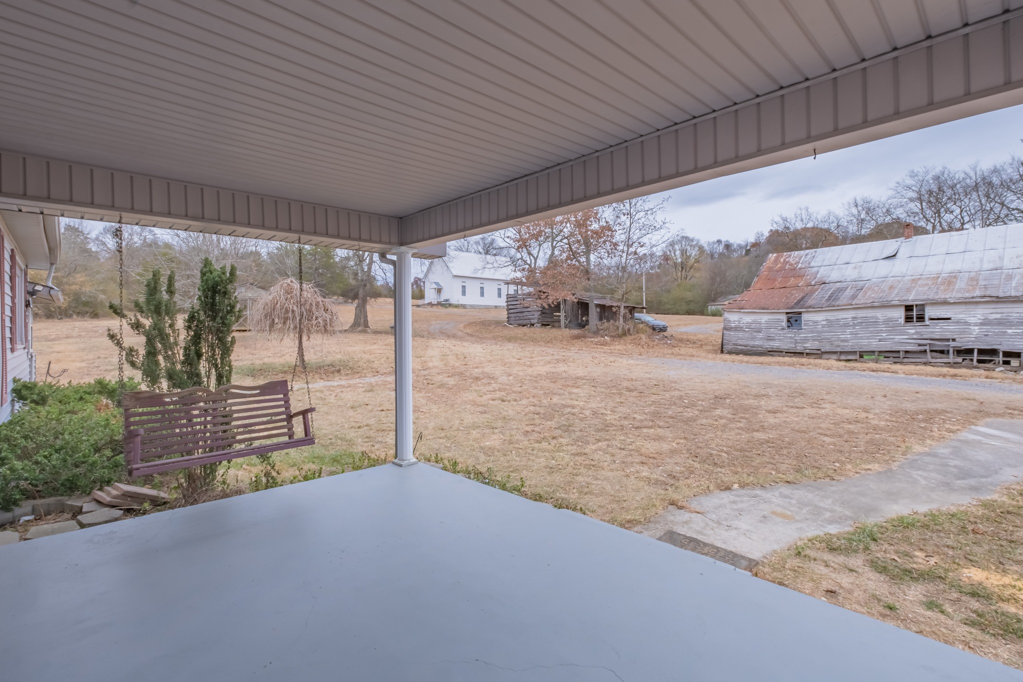 1322 Marble Hill Road Winchester, TN 37398 - Photo 3 of 32 a view of a backyard of the house