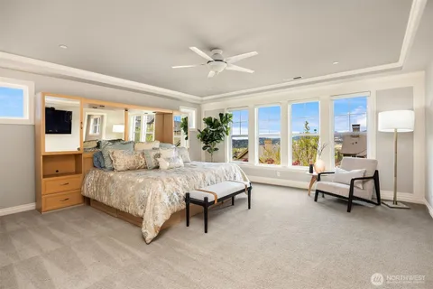 $1,975,000 | 773 Summerhill Ridge Drive Northwest, Issaquah, WA 98027