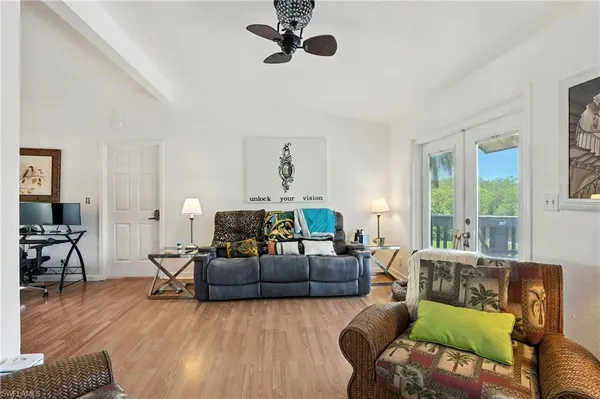 $1,100,000 | 936 Panther Creek Lane, Everglades City, FL 34139