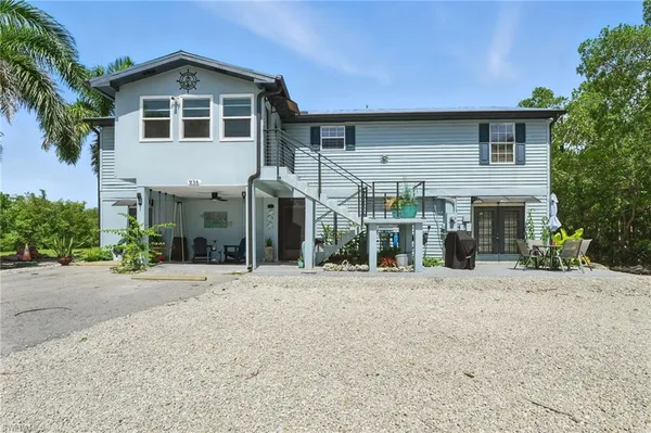$1,100,000 | 936 Panther Creek Lane, Everglades City, FL 34139