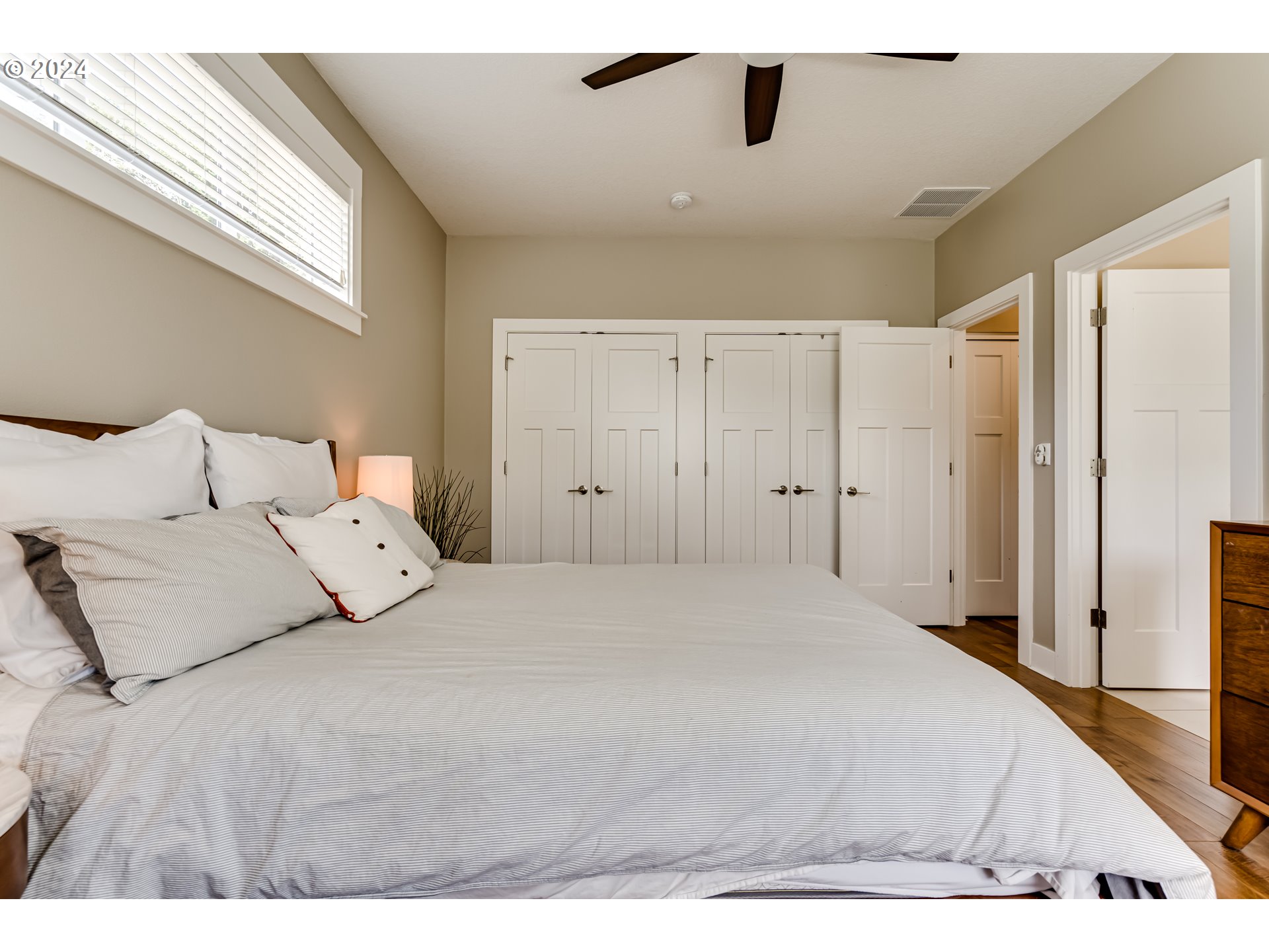 3278 Timberline Drive Eugene, OR 97405 - Photo 17 of 41 a bedroom with a bed and a cabinets