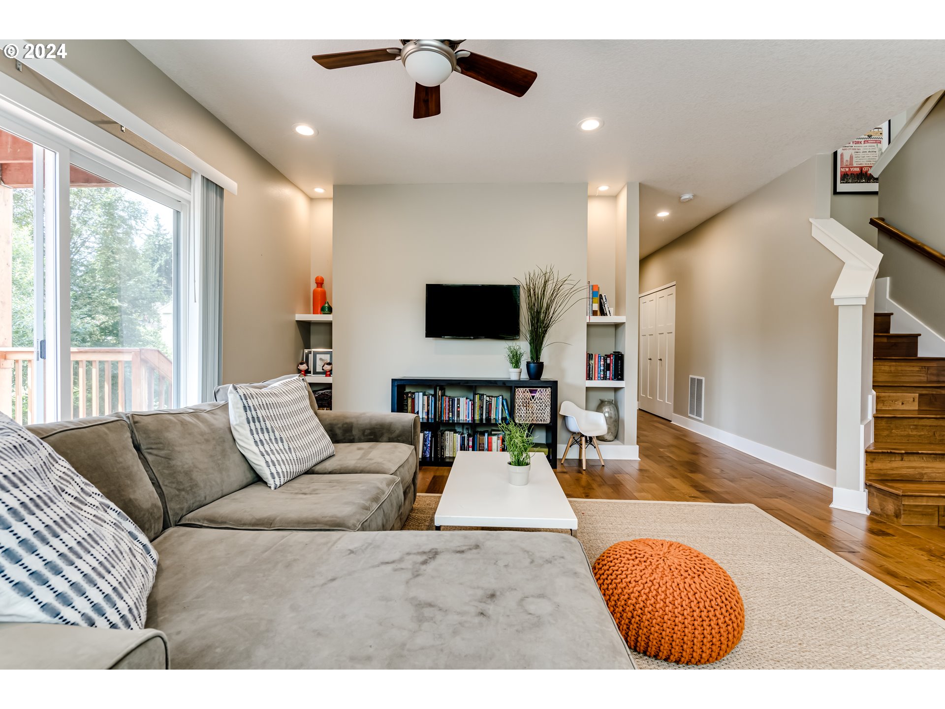 3278 Timberline Drive Eugene, OR 97405 - Photo 26 of 41 a living room with furniture and a flat screen tv