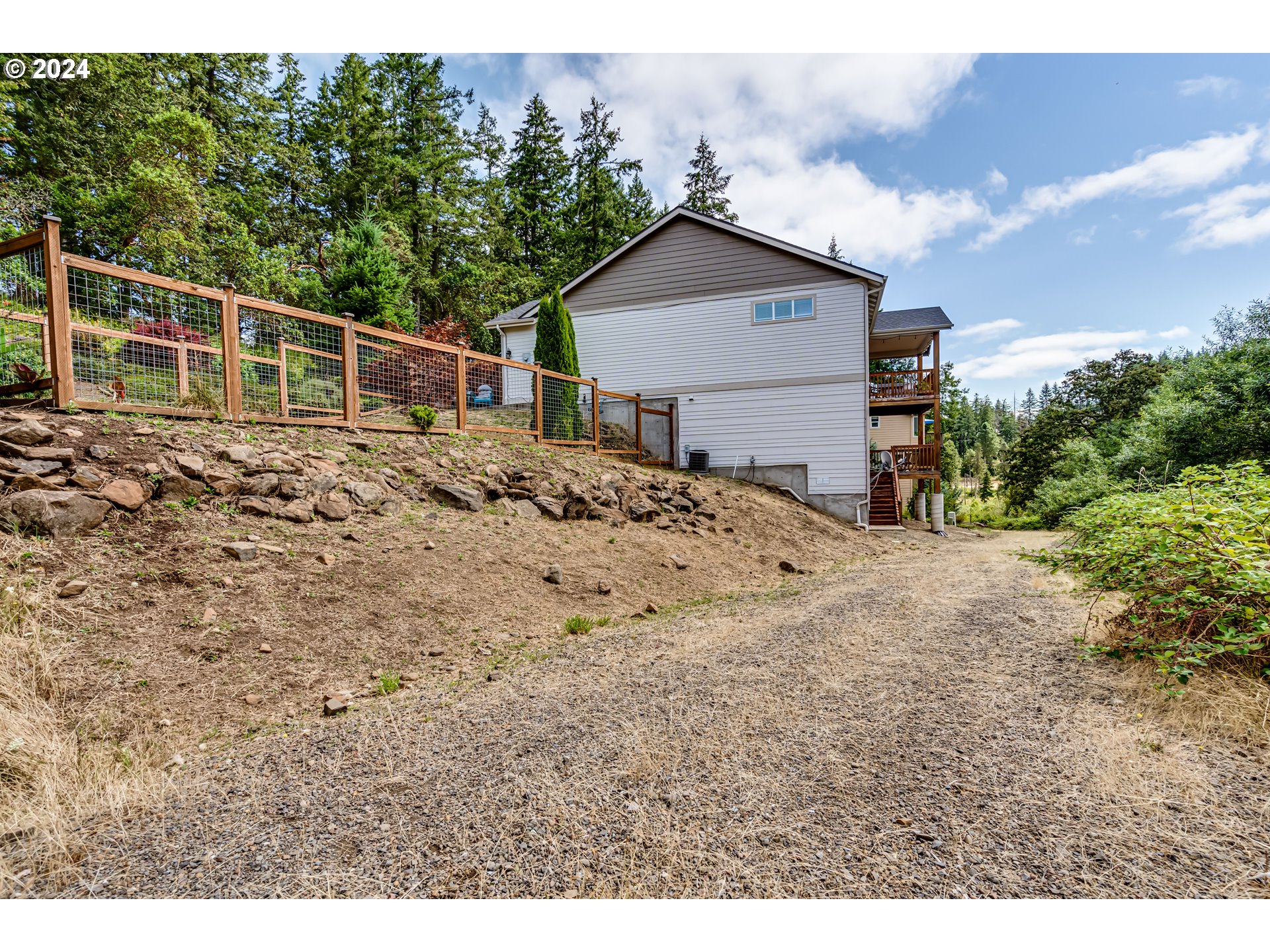 3278 Timberline Drive Eugene, OR 97405 - Photo 39 of 41 a view of a house with a yard