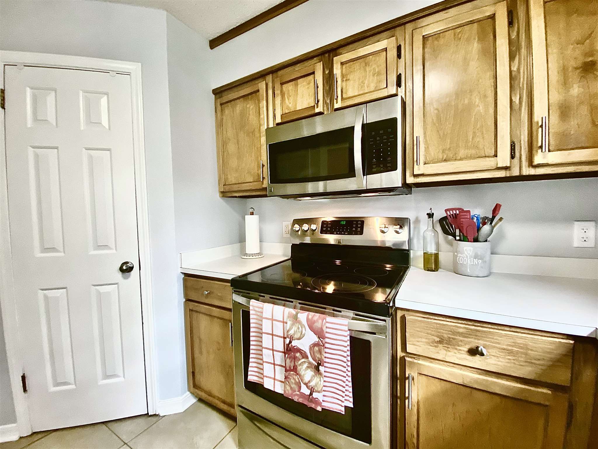 108 Richmond Road Daphne, AL 36526 - Photo 6 of 18 Kitchen