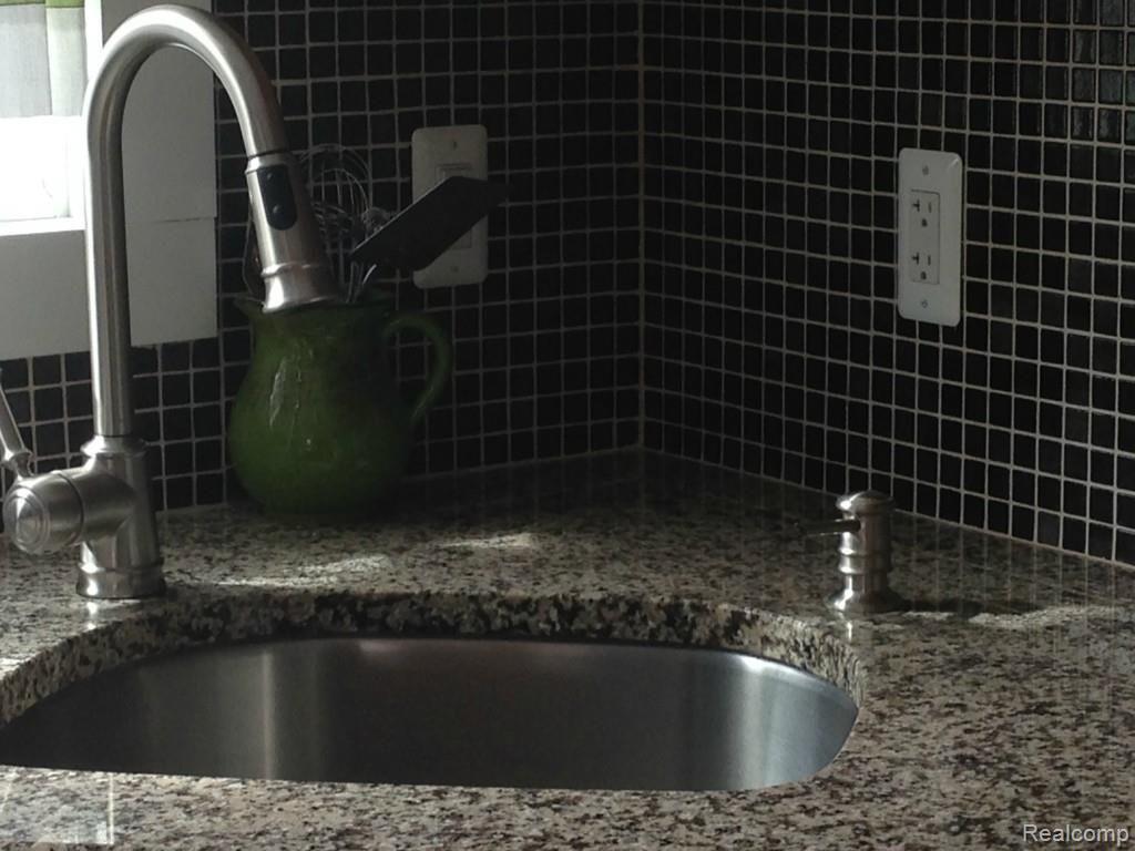 7218 Wiggins Road Howell, MI 48855 - Photo 5 of 25 All new!