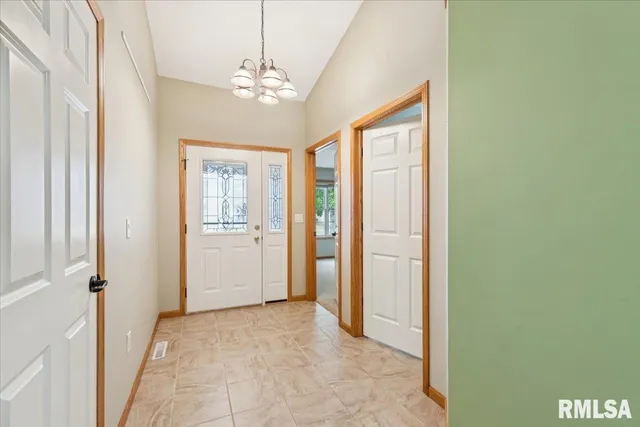 $315,000 | 1713 Garrett Avenue, Clinton, IA 52732