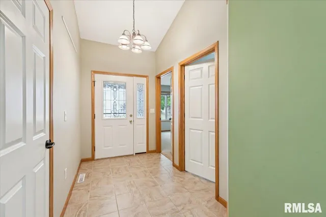 $315,000 | 1713 Garrett Avenue, Clinton, IA 52732