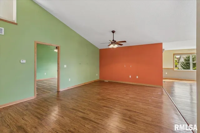 $315,000 | 1713 Garrett Avenue, Clinton, IA 52732