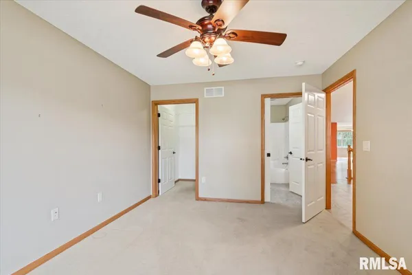 $279,900 | 1713 Garrett Avenue, Clinton, IA 52732