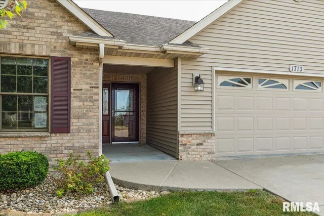 $315,000 | 1713 Garrett Avenue, Clinton, IA 52732