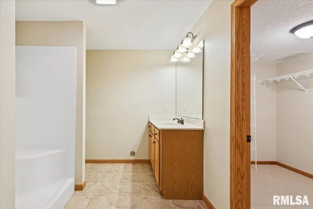 $315,000 | 1713 Garrett Avenue, Clinton, IA 52732