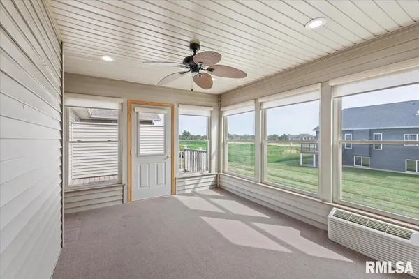 $279,900 | 1713 Garrett Avenue, Clinton, IA 52732