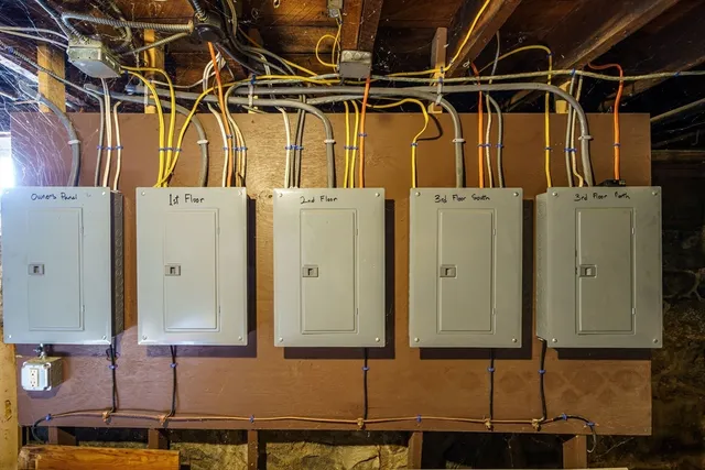 $899,900 | 131 5th Street, Leominster, MA 01453