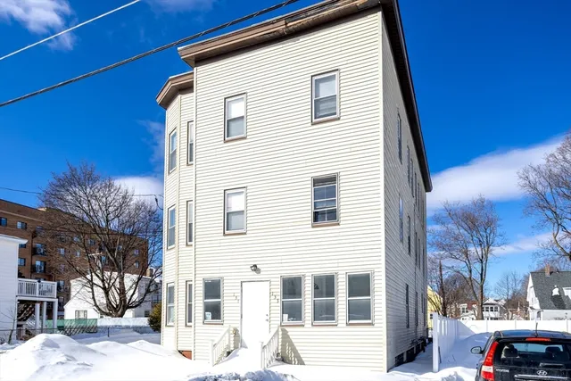 $899,900 | 131 5th Street, Leominster, MA 01453