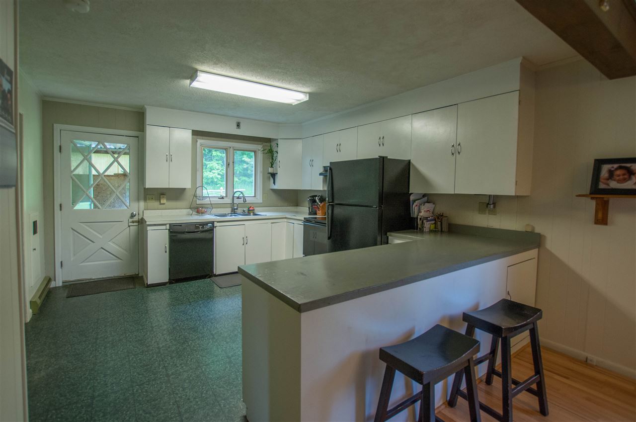 778 Oak Hill Road Williston, VT 05495 - Photo 10 of 27 Gallery Image 10