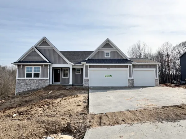 $669,900 | 5940 Valley Point Drive Southeast, Caledonia, MI 49316