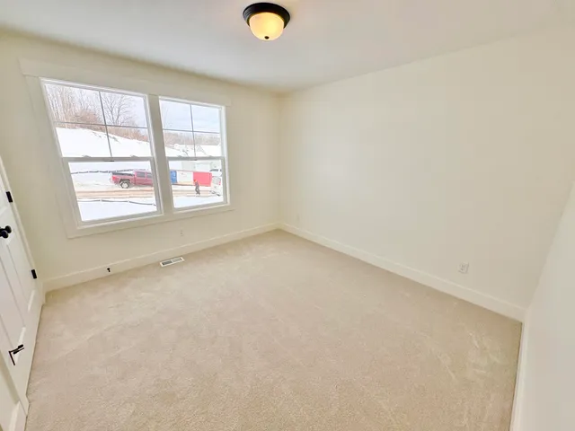 $669,900 | 5940 Valley Point Drive Southeast, Caledonia, MI 49316