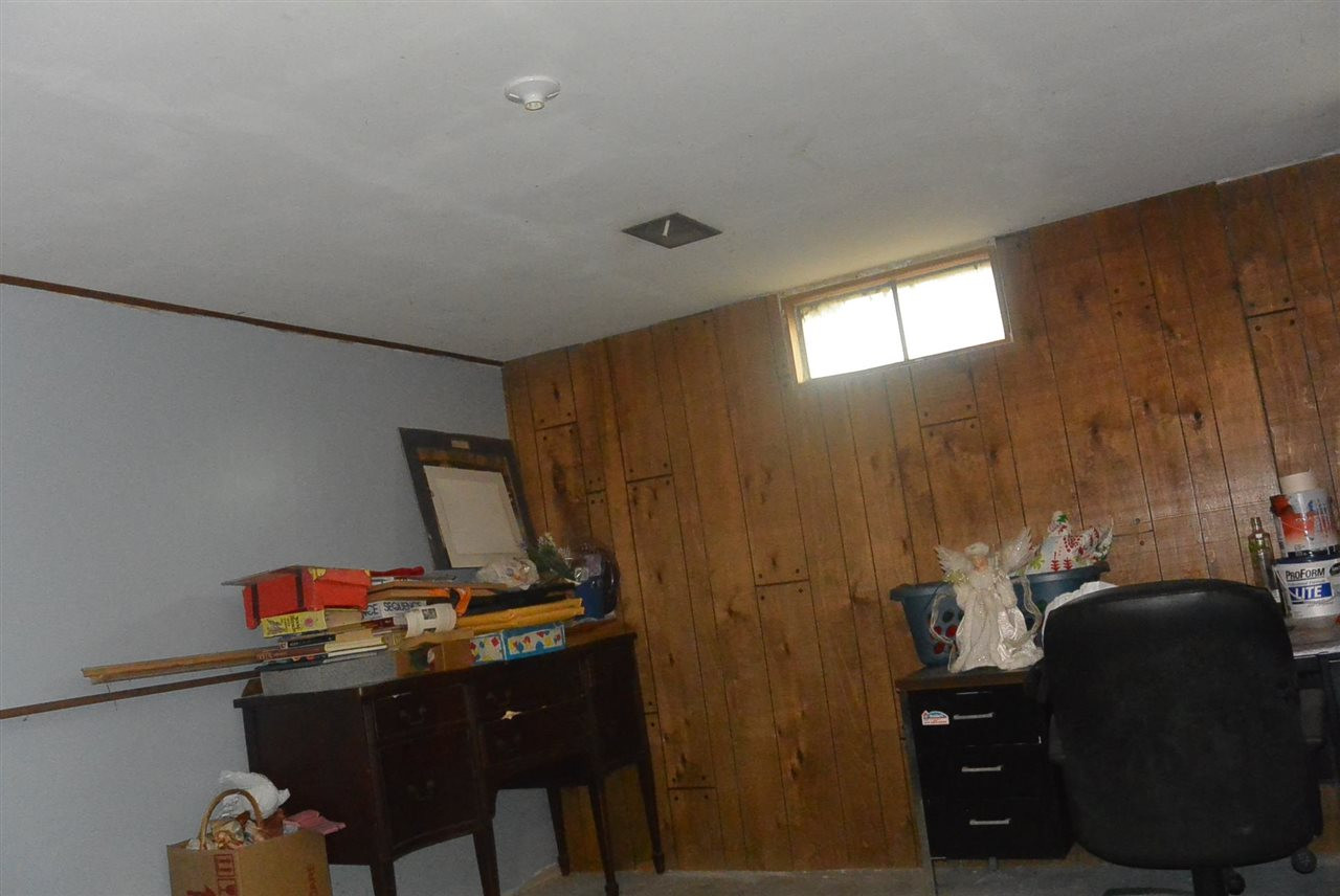 798 North Waverly Road Dimondale, MI 48821 - Photo 10 of 12 Photo 10