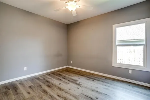 $2,150 | 1117 East Cantey Street, Fort Worth, TX 76104
