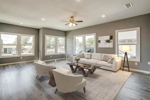 $2,150 | 1117 East Cantey Street, Fort Worth, TX 76104