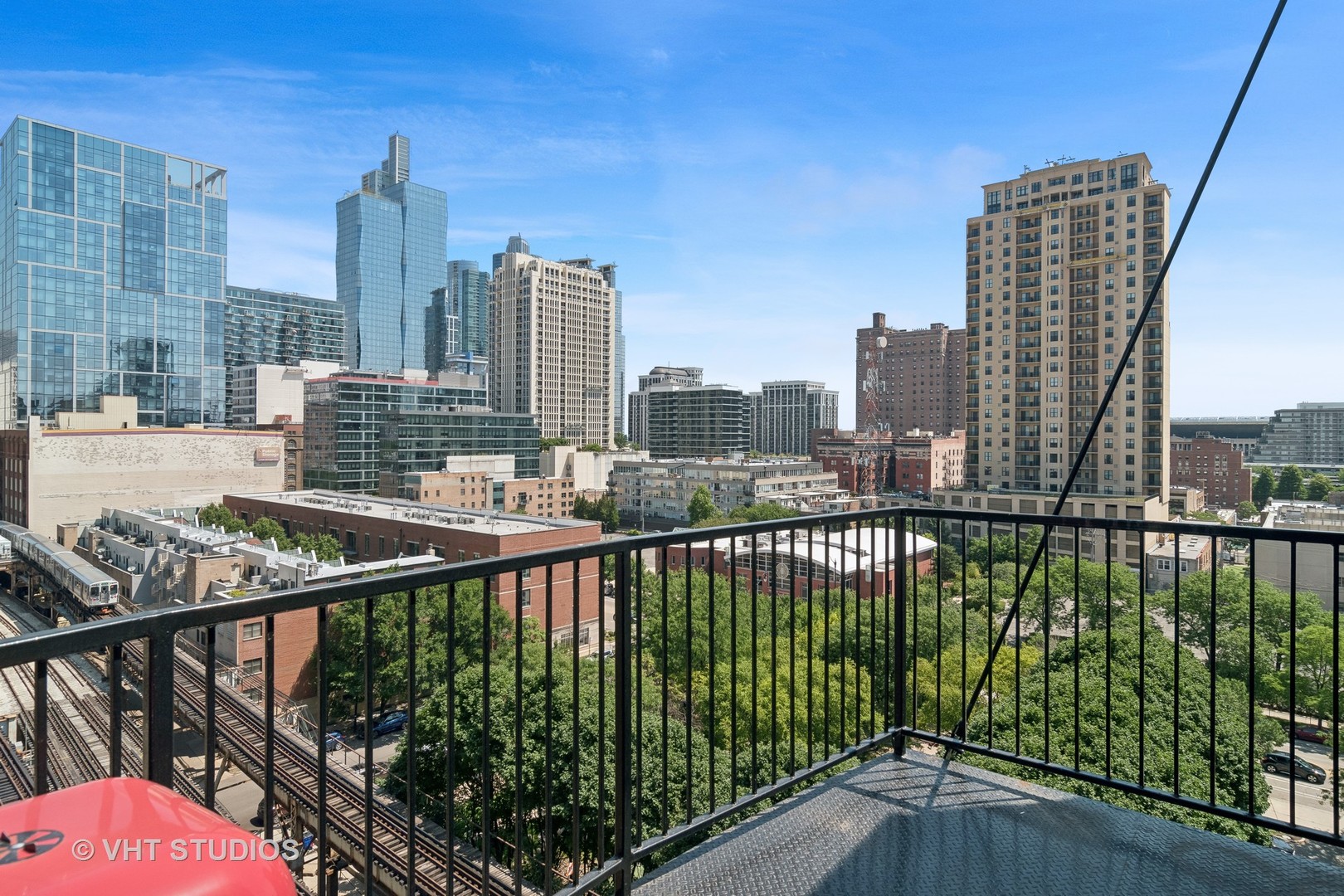 1503 South State Street, Unit 813 Chicago, IL 60605 - Photo 8 of 11 a view of city from a balcony