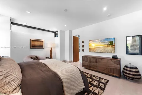 $17,900,000 | 22 Isla Bahia Drive, Fort Lauderdale, FL 33316