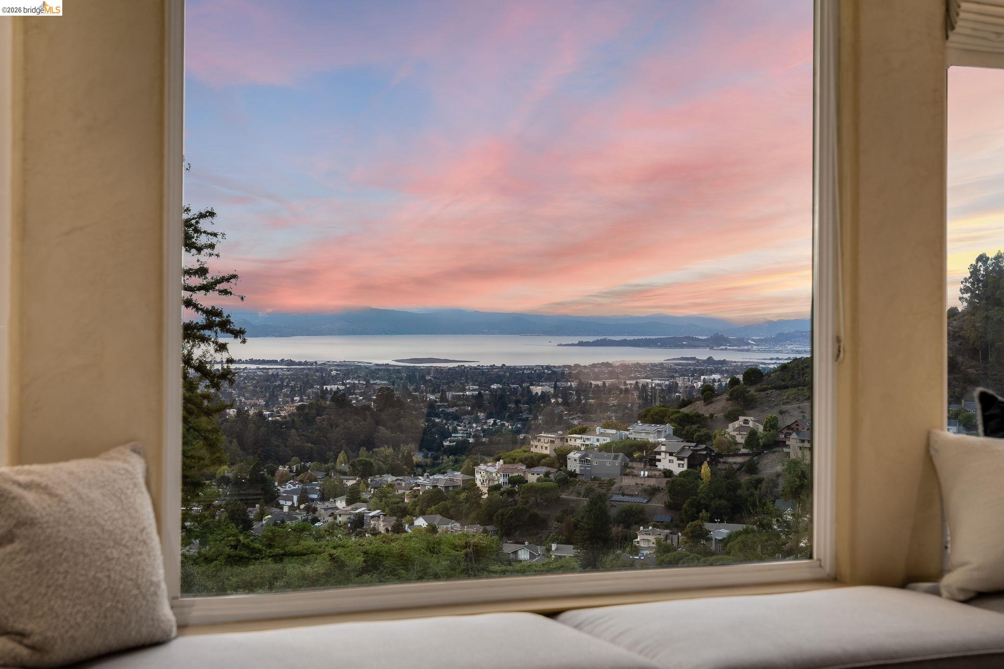 6257 Virgo Road Oakland, CA 94611 - Photo 50 of 60 Interior space with a water view