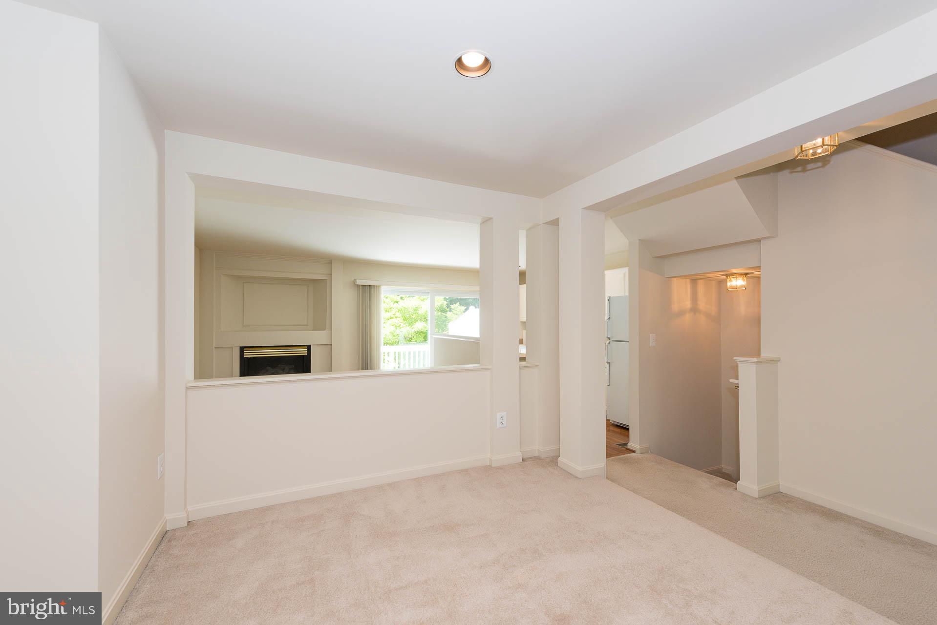 12066 Edgemere Circle Reston, VA 20190 - Photo 23 of 46