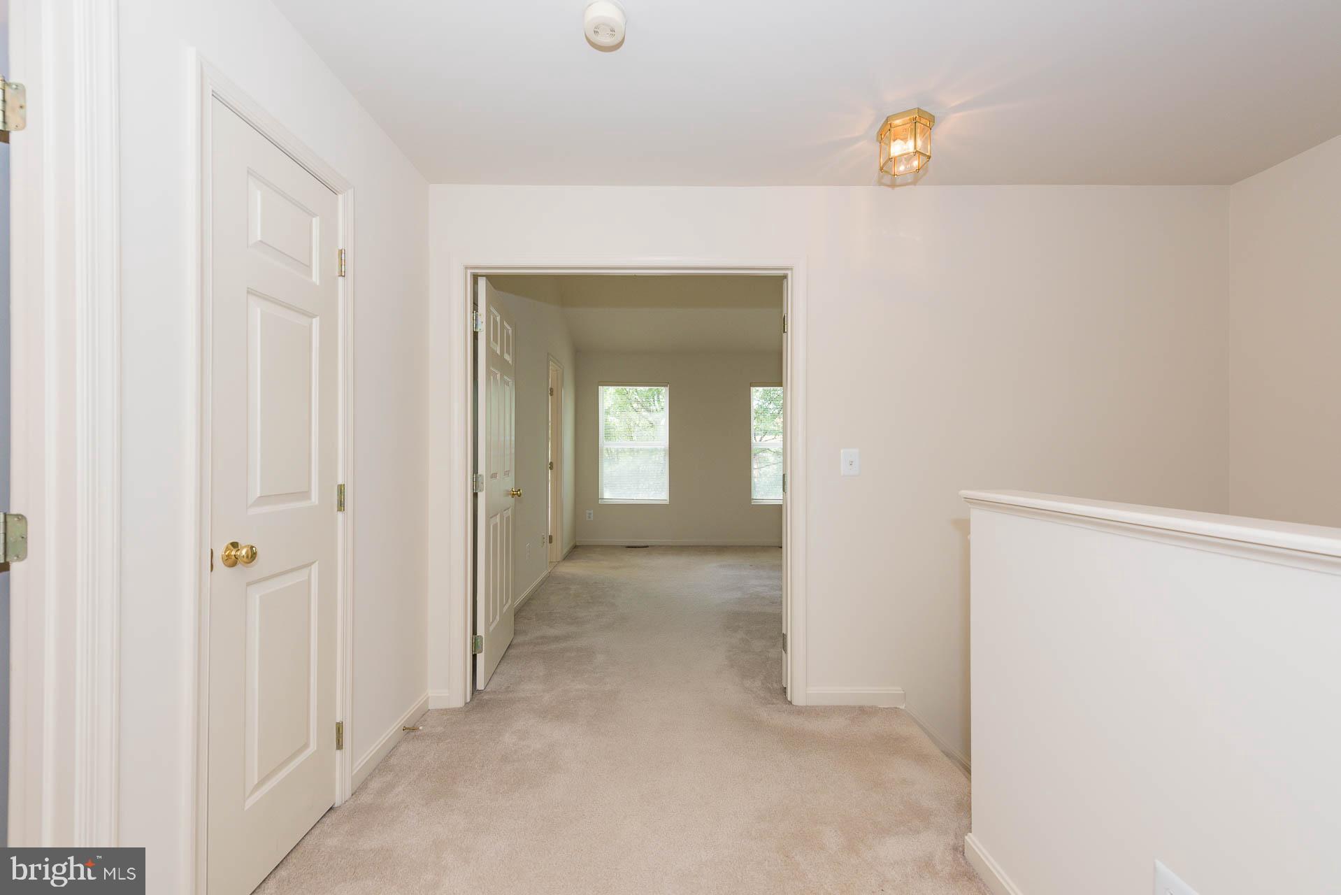 12066 Edgemere Circle Reston, VA 20190 - Photo 28 of 46