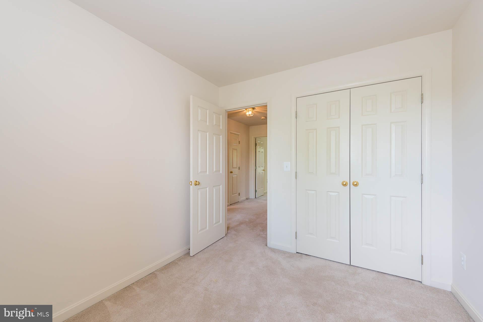 12066 Edgemere Circle Reston, VA 20190 - Photo 38 of 46